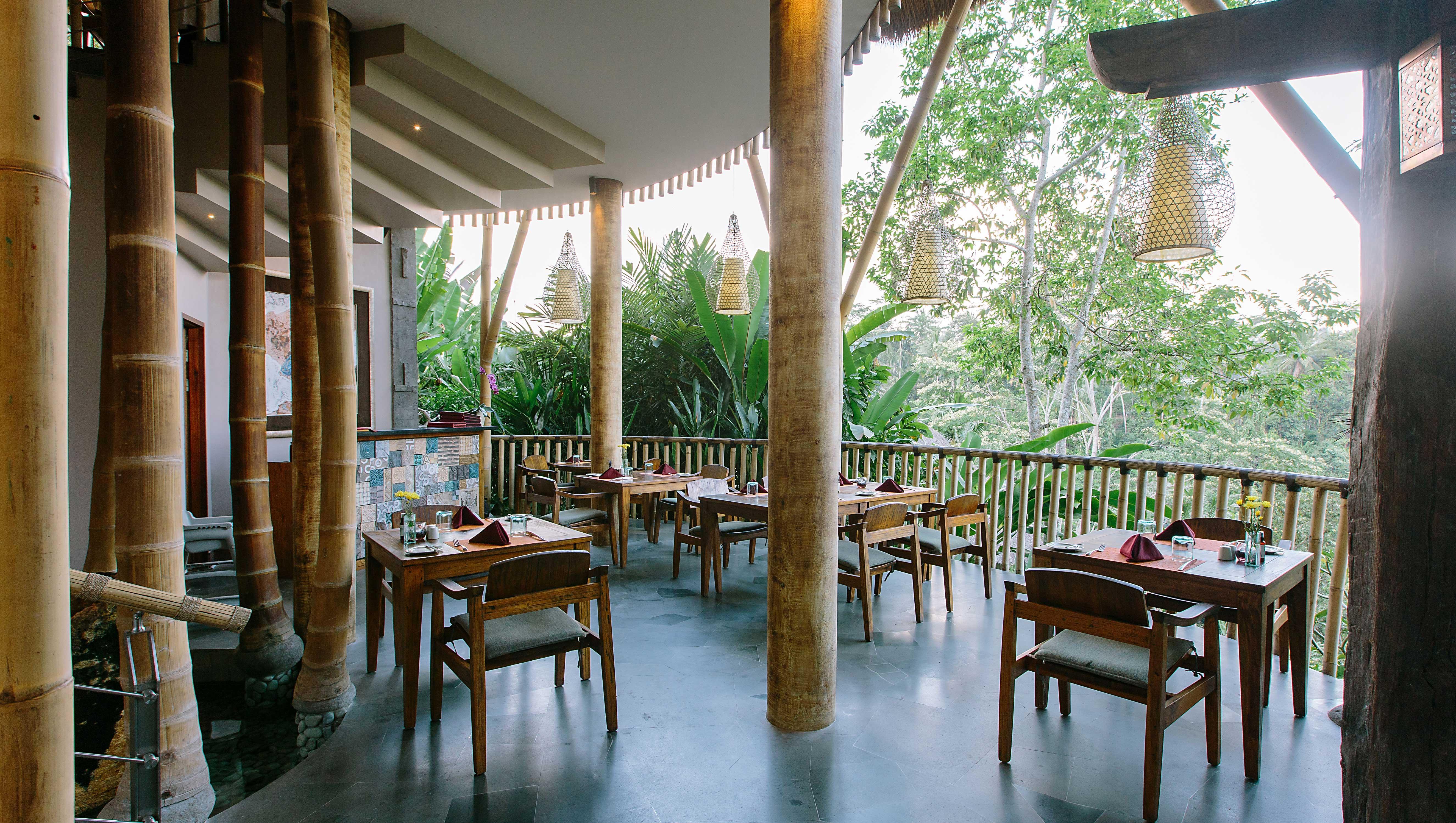 Tejaprana Resort y Spa Ubud Exterior foto The restaurant at the resort
