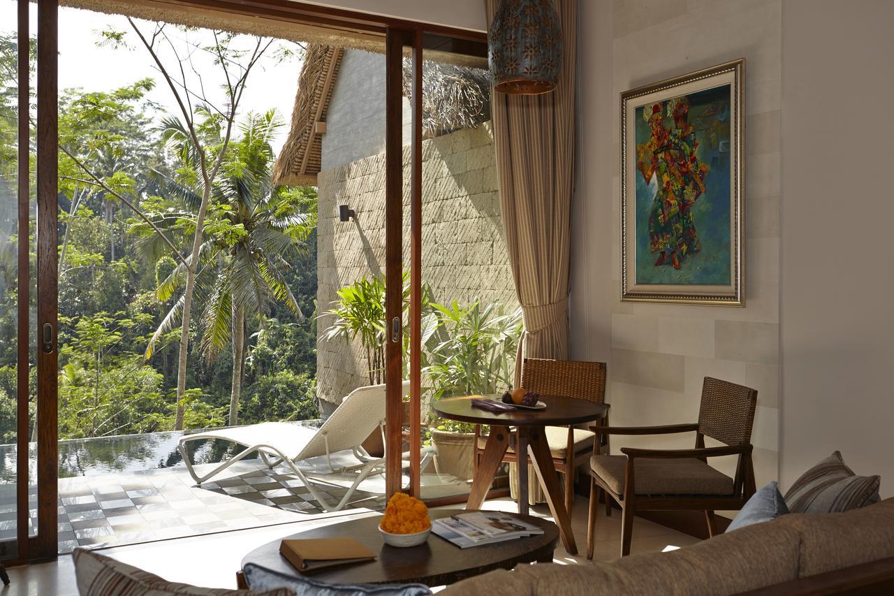 Tejaprana Resort y Spa Ubud Exterior foto Interior of a villa at the resort